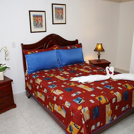 Hotel Los Jardines Santiago De Los Caballeros Eksteriør bilde
