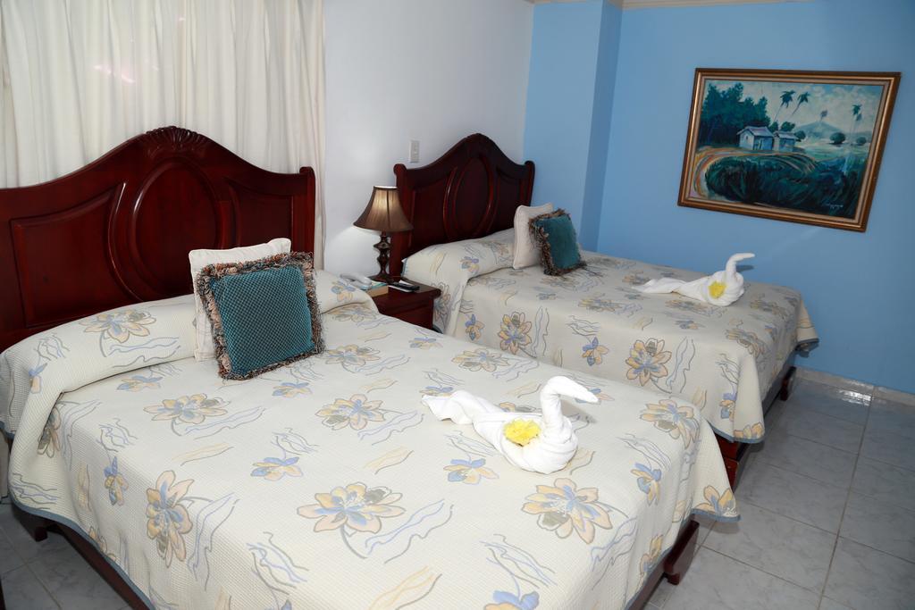 Hotel Los Jardines Santiago De Los Caballeros Eksteriør bilde