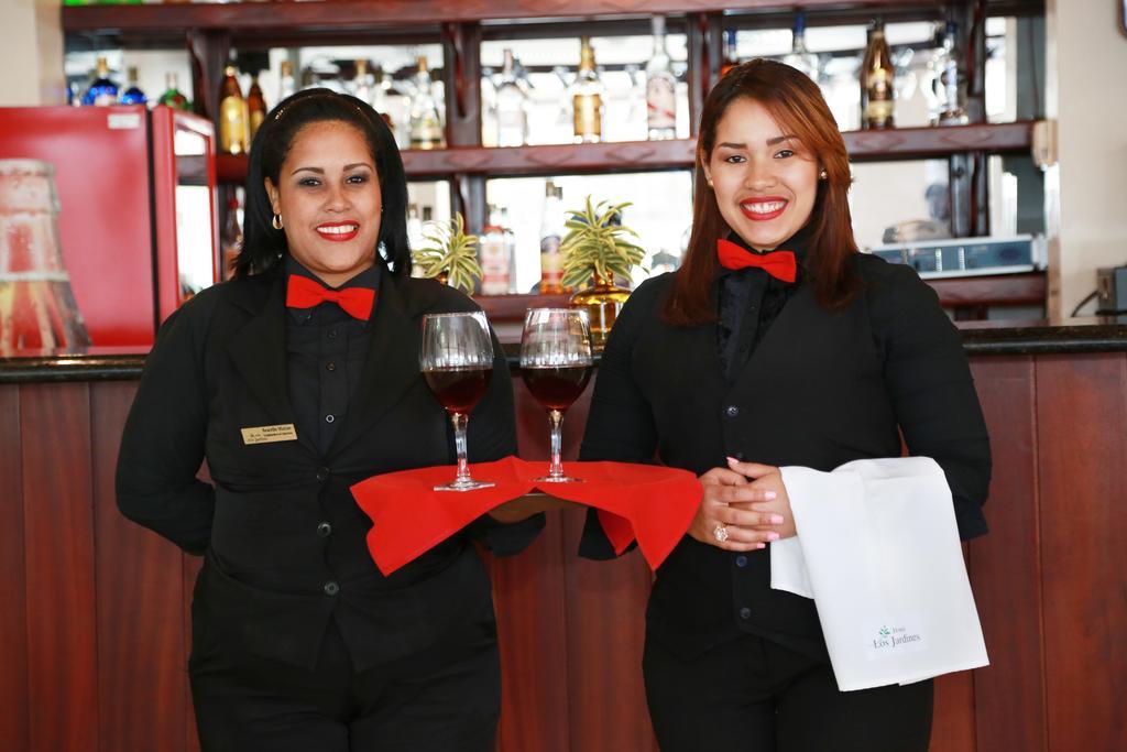 Hotel Los Jardines Santiago De Los Caballeros Eksteriør bilde