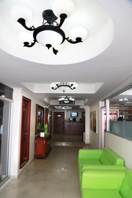 Hotel Los Jardines Santiago De Los Caballeros Eksteriør bilde