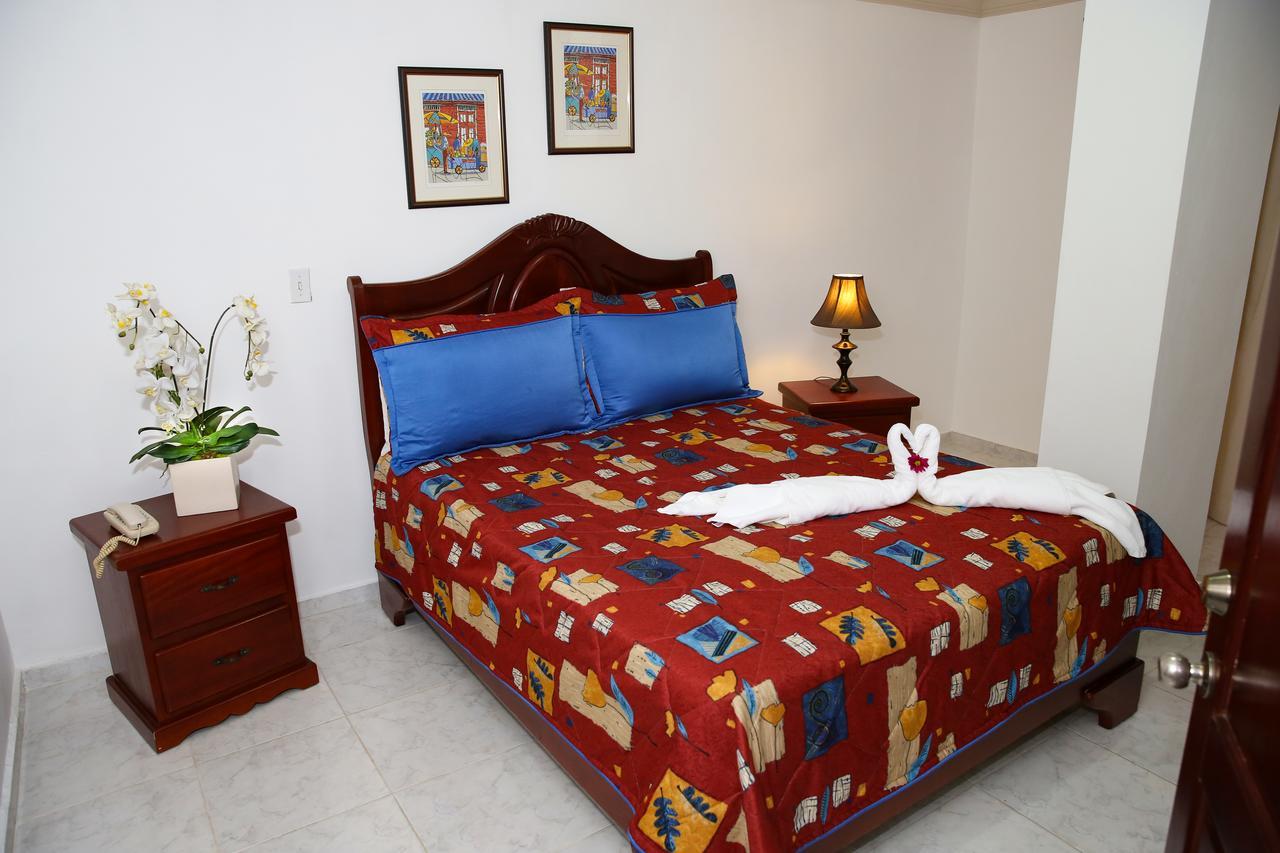 Hotel Los Jardines Santiago De Los Caballeros Eksteriør bilde