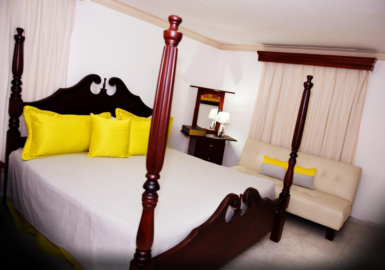 Hotel Los Jardines Santiago De Los Caballeros Eksteriør bilde